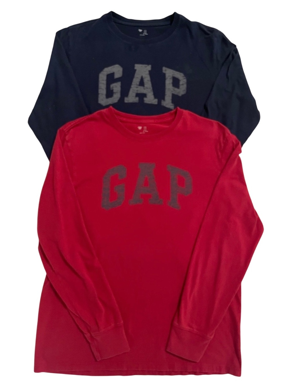 Bundle of 2 GAP Classic Logo
Long Sleeve T-Shirts - Red & Navy Blue - Size M